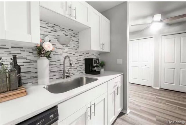 48200 W Pontiac Trail 90, Wixom, MI 48393