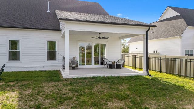 520 Gresham Ln, Murfreesboro, TN 37129