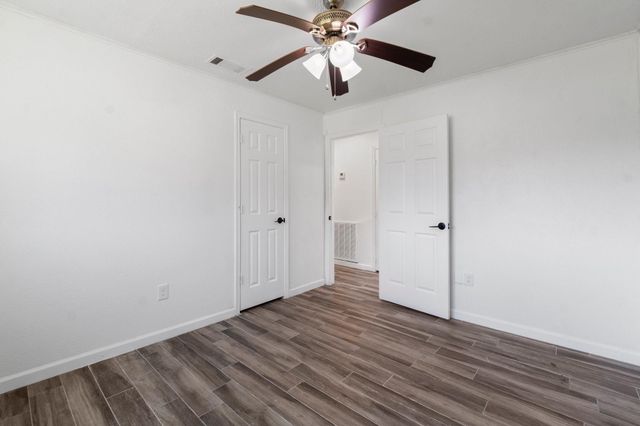 456 Deep Woods Lane, Livingston, TX 77351