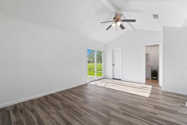 456 Deep Woods Lane, Livingston, TX 77351