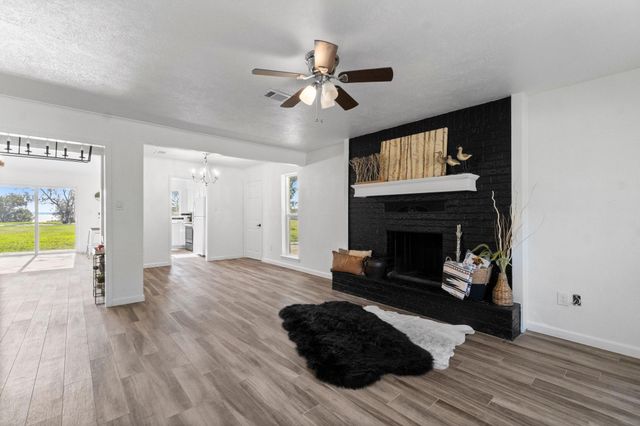 456 Deep Woods Lane, Livingston, TX 77351