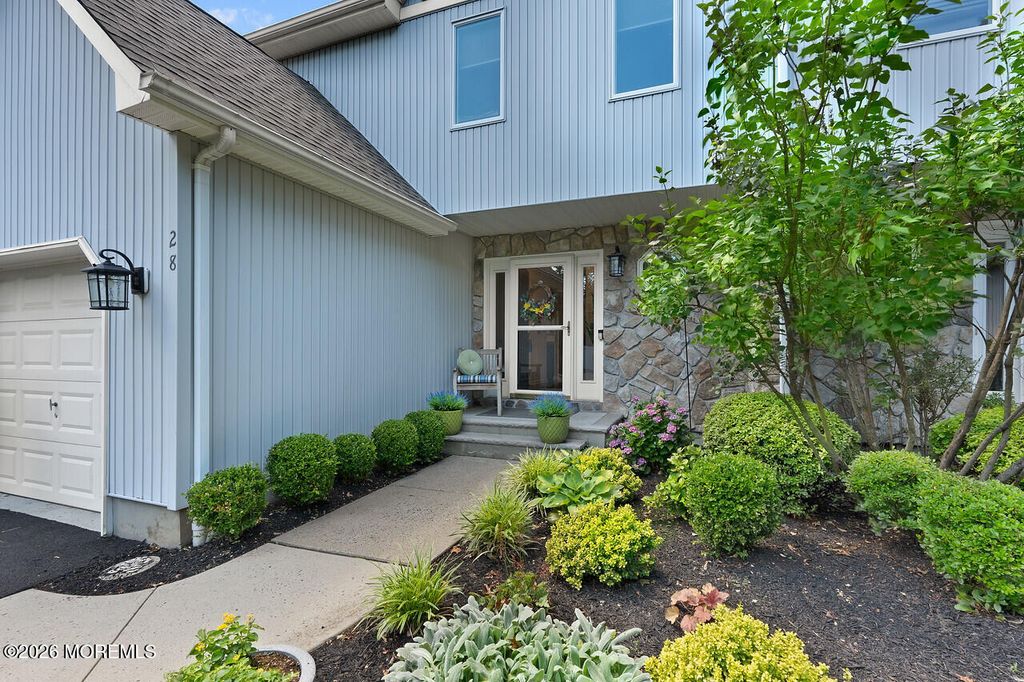 28 Hickory Lane, Little Silver, NJ 07739