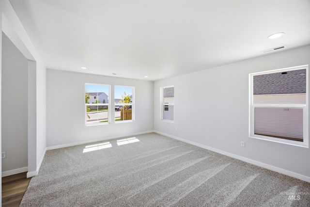 1075 Coffee Pond Ave, Middleton, ID 83644