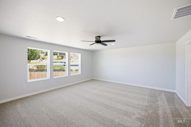1075 Coffee Pond Ave, Middleton, ID 83644