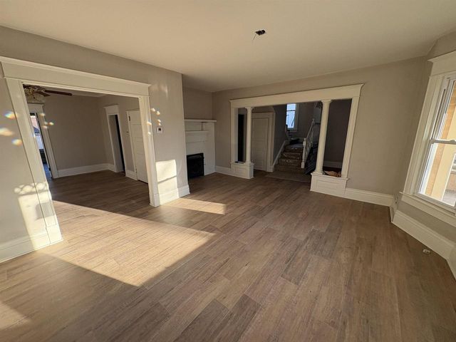 607 N MAPLE AVENUE, Green Bay, WI 54303