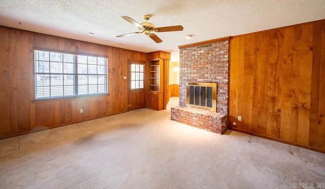 8 Sandstone Court, Little Rock, AR 72227