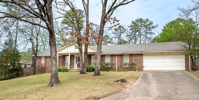 8 Sandstone Court, Little Rock, AR 72227