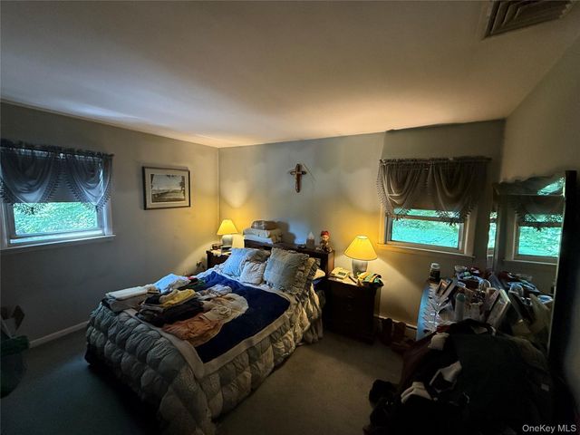 11 Sherwood Heights, Wappingers Falls, NY 12590