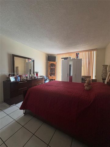 1800 NW 24th Ave 208, Miami, FL 33125