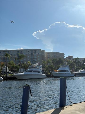 1800 NW 24th Ave 208, Miami, FL 33125