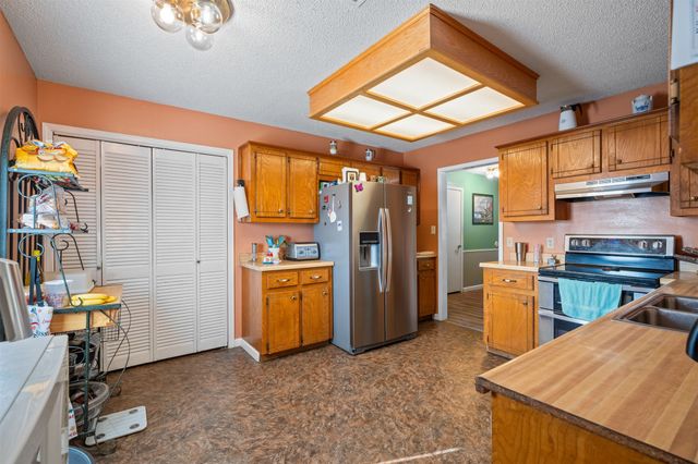 701 Haskens Street, Pocola, OK 74902