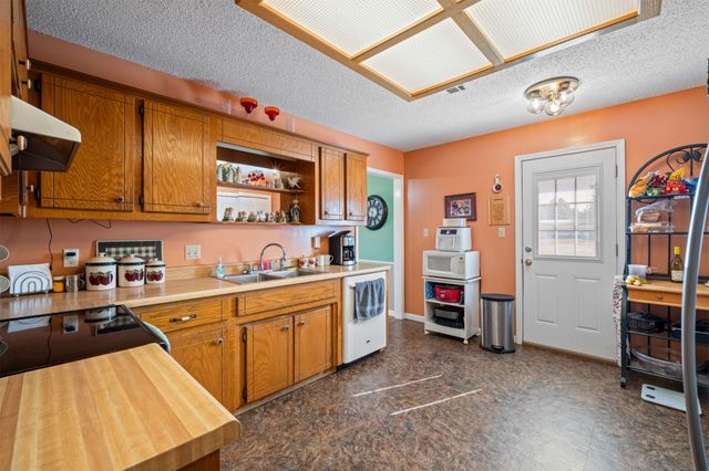 701 Haskens Street, Pocola, OK 74902