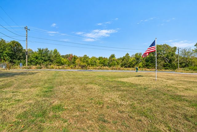 701 Haskens Street, Pocola, OK 74902