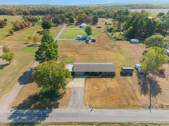 701 Haskens Street, Pocola, OK 74902