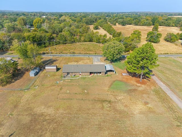 701 Haskens Street, Pocola, OK 74902