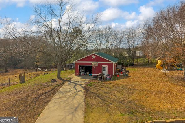 2299 Memorial Road, Bowersville, GA 30516