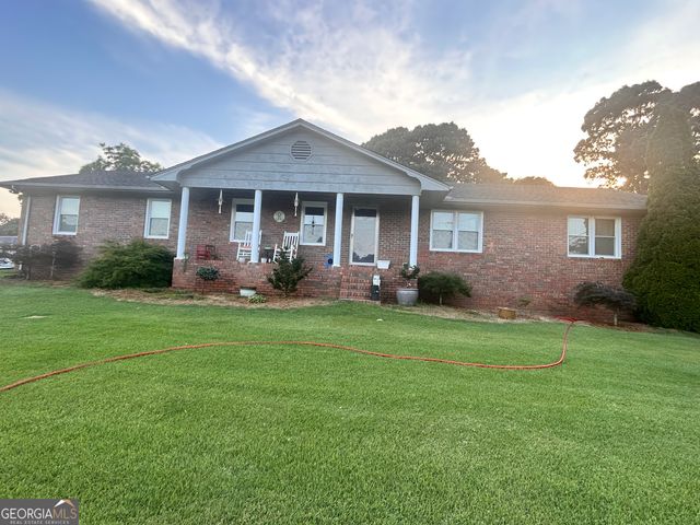 2299 Memorial Road, Bowersville, GA 30516
