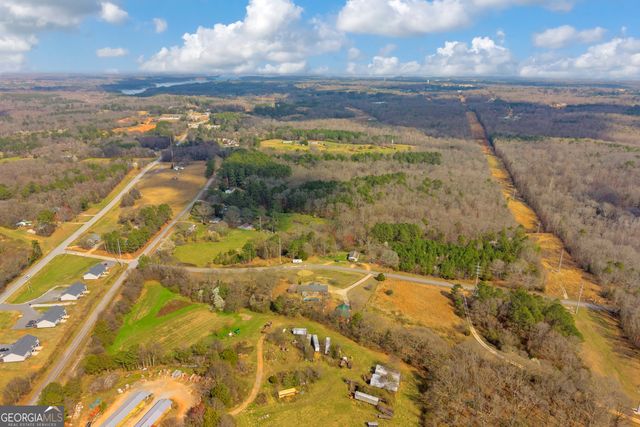 2299 Memorial Road, Bowersville, GA 30516