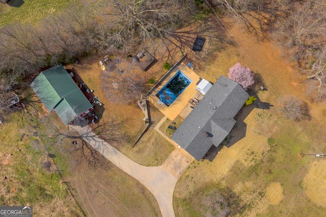 2299 Memorial Road, Bowersville, GA 30516