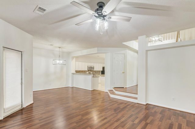 100 Piper Trace, The Woodlands, TX 77381