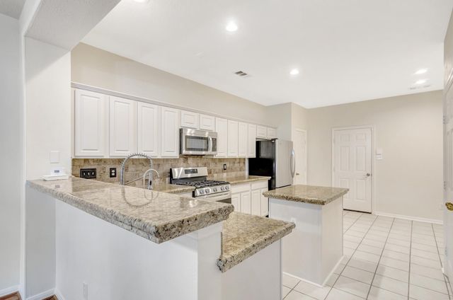 100 Piper Trace, The Woodlands, TX 77381