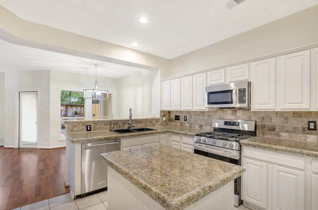 100 Piper Trace, The Woodlands, TX 77381