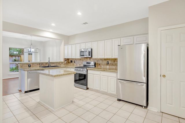 100 Piper Trace, The Woodlands, TX 77381