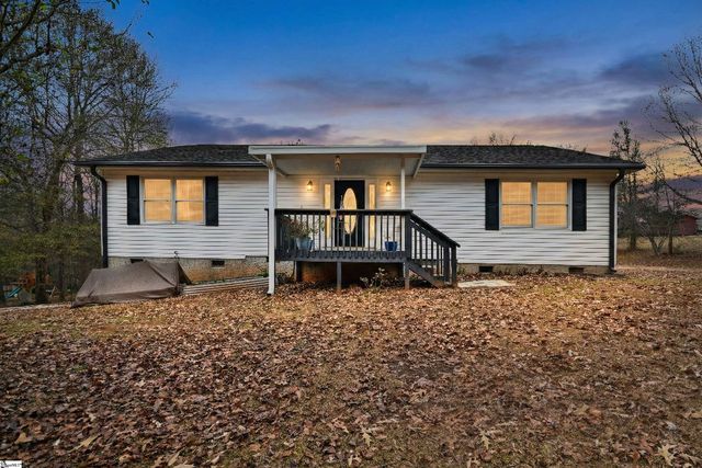 134 Rolling Drive, Westminster, SC 29693