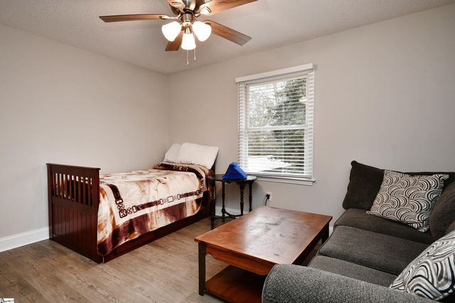 134 Rolling Drive, Westminster, SC 29693