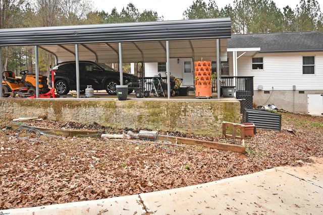 134 Rolling Drive, Westminster, SC 29693