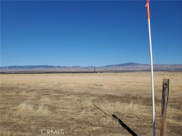 2 168th Street, Lancaster, CA 93536