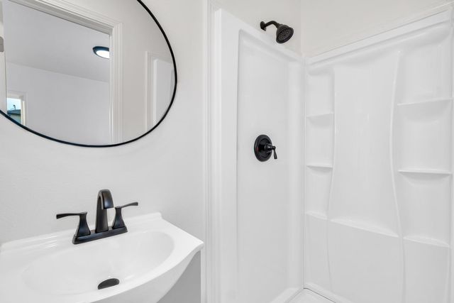 1491 N Farris Avenue, Fresno, CA 93728