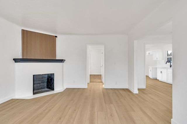 1491 N Farris Avenue, Fresno, CA 93728