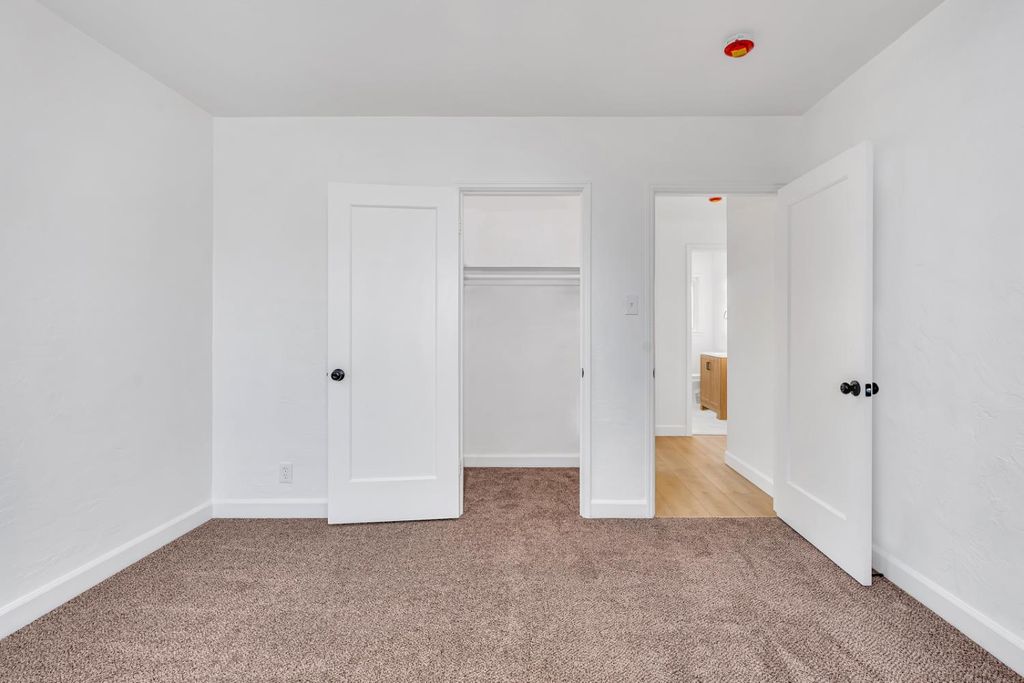 Image 11 of property listing at 1491 N Farris Avenue, Fresno, CA 93728