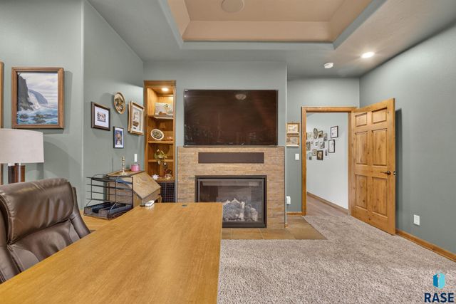 708 E Alder Ln Lane, Sioux Falls, SD 57105