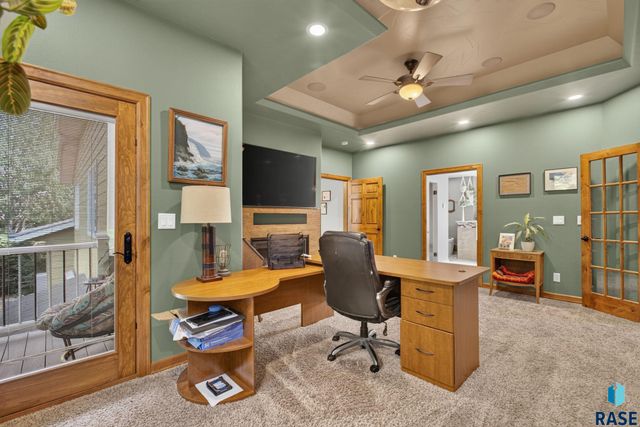 708 E Alder Ln Lane, Sioux Falls, SD 57105