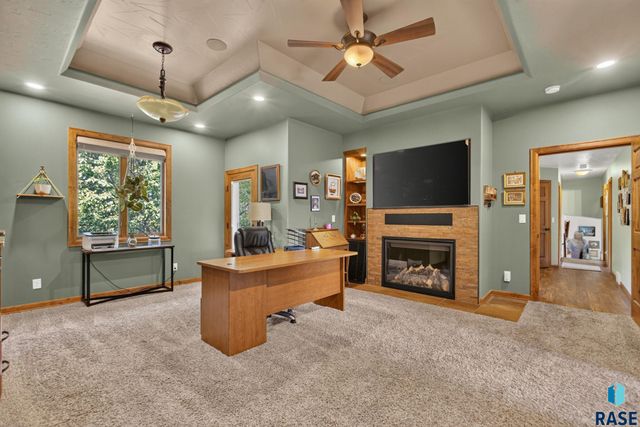 708 E Alder Ln Lane, Sioux Falls, SD 57105