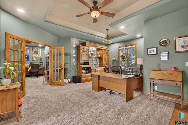 708 E Alder Ln Lane, Sioux Falls, SD 57105