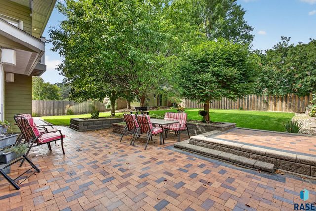 708 E Alder Ln Lane, Sioux Falls, SD 57105