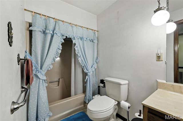 1198 Madison 250, Fredericktown, MO 63645