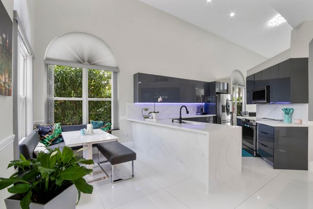 11601 NW 13th Manor, Coral Springs, FL 33071