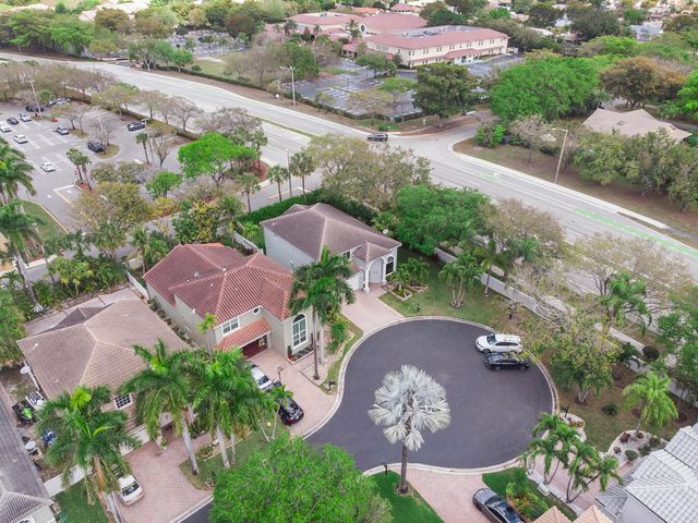 11601 NW 13th Manor, Coral Springs, FL 33071