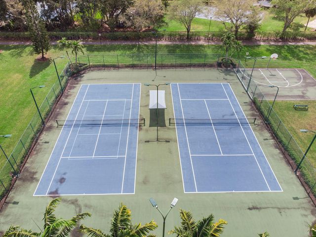 11601 NW 13th Manor, Coral Springs, FL 33071