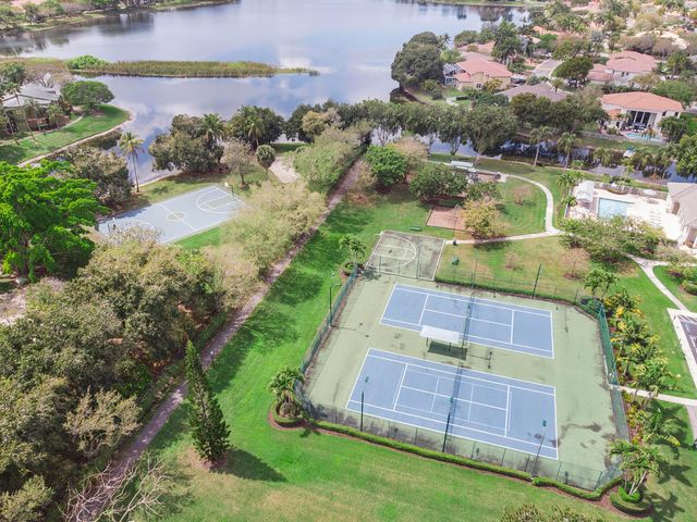 11601 NW 13th Manor, Coral Springs, FL 33071