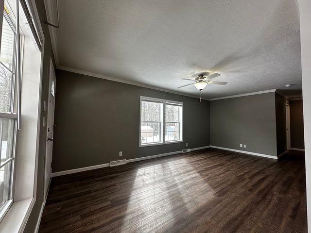 129 Scenic Dr, Jaffrey, NH 03452