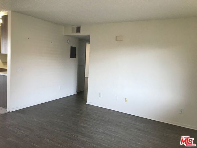 7756 Laurel Canyon Boulevard 13, Los Angeles, CA 91605