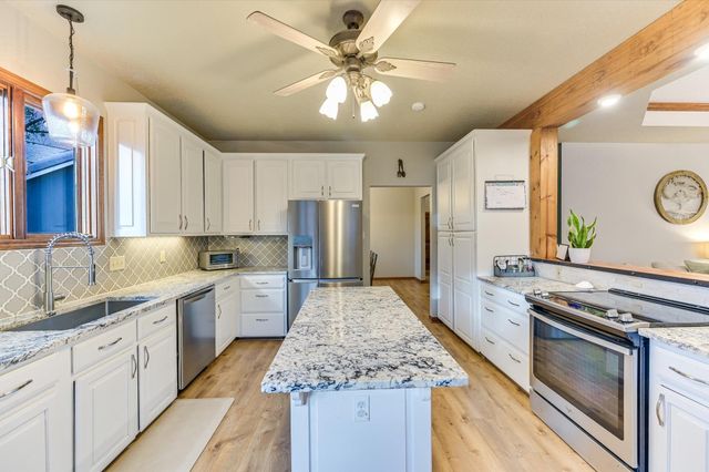 640 Bluffside DR, New Braunfels, TX 78130