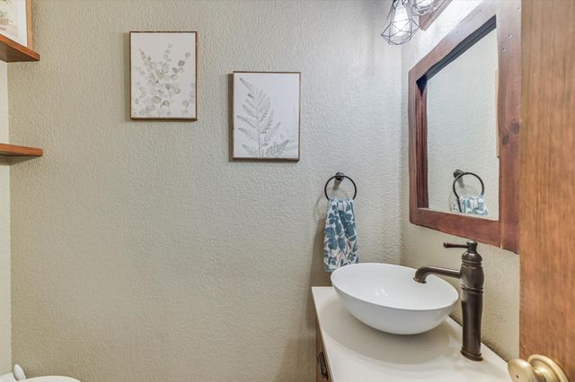 640 Bluffside DR, New Braunfels, TX 78130