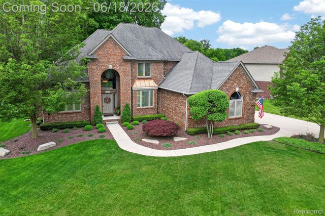 34380 Dante Drive, Chesterfield Township, MI 48047