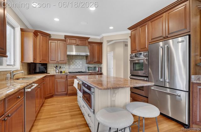 34380 Dante Drive, Chesterfield Township, MI 48047